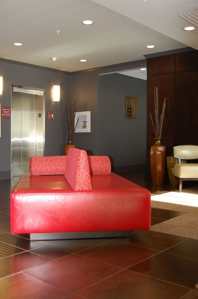The Lloyd Stamford, Tapestry Collection By Hilton Hotel Stamford